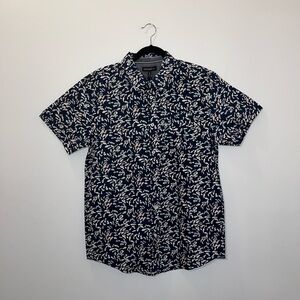 Silver Jeans Fish Blue Collared Button Down Shirt Sleeve Men’s Medium NWT